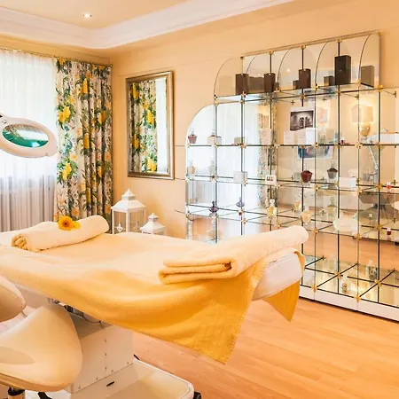 Relais & Chateaux Schwarzmatt 호텔 4*