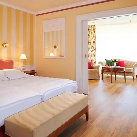 Relais & Chateaux Schwarzmatt Hotel Badenweiler