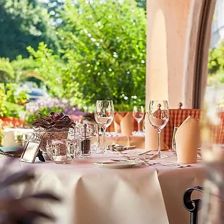 فندق Relais & Chateaux Schwarzmatt بادنويلر