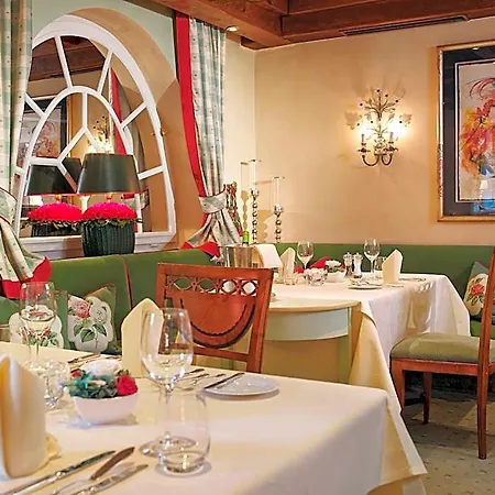 فندق Relais & Chateaux Schwarzmatt بادنويلر