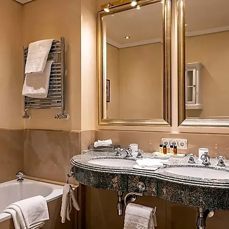 Relais & Chateaux Schwarzmatt فندق بادنويلر